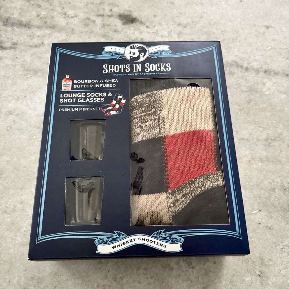 Aromasoles Bourbon & Shea Butter Infused Premium Mens Gift Set New In Box!